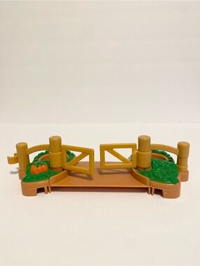 Little People Train Gate Fence Pumpkin Fall Halloween Farm Vintage Toy 4/$20 🛑